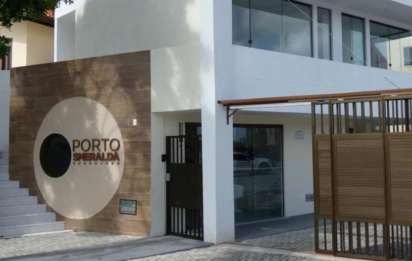Apto Guarajuba Praia Condominio Porto Smeralda-100 Metros Da Praia Eksteriør bilde