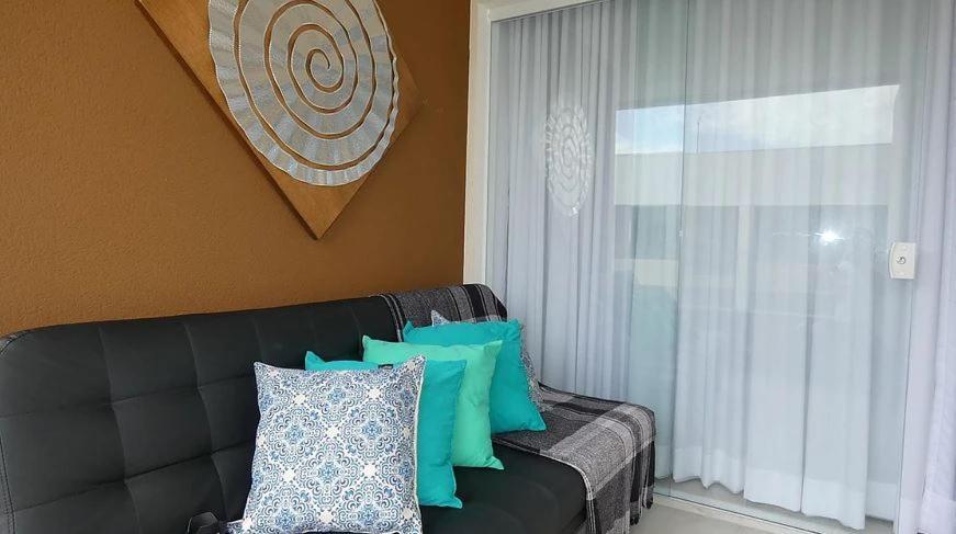 Apto Guarajuba Praia Condominio Porto Smeralda-100 Metros Da Praia Eksteriør bilde