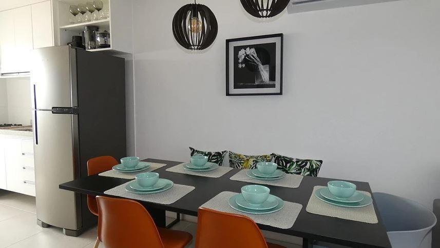 Apto Guarajuba Praia Condominio Porto Smeralda-100 Metros Da Praia Eksteriør bilde